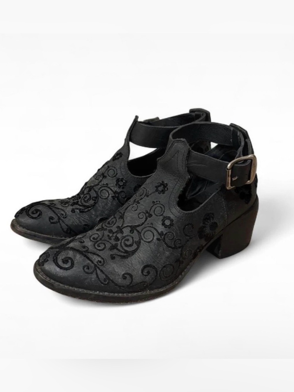Free People x Farylrobin Lina Ankle Leather Booties Embroidered Black Sz 7 - Picture 2 of 8